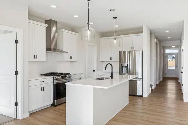 19160 Cloverleaf Way, Farmington, MN 55024