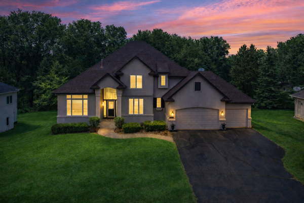 14638 Boulder Pointe Road, Eden Prairie, MN 55347