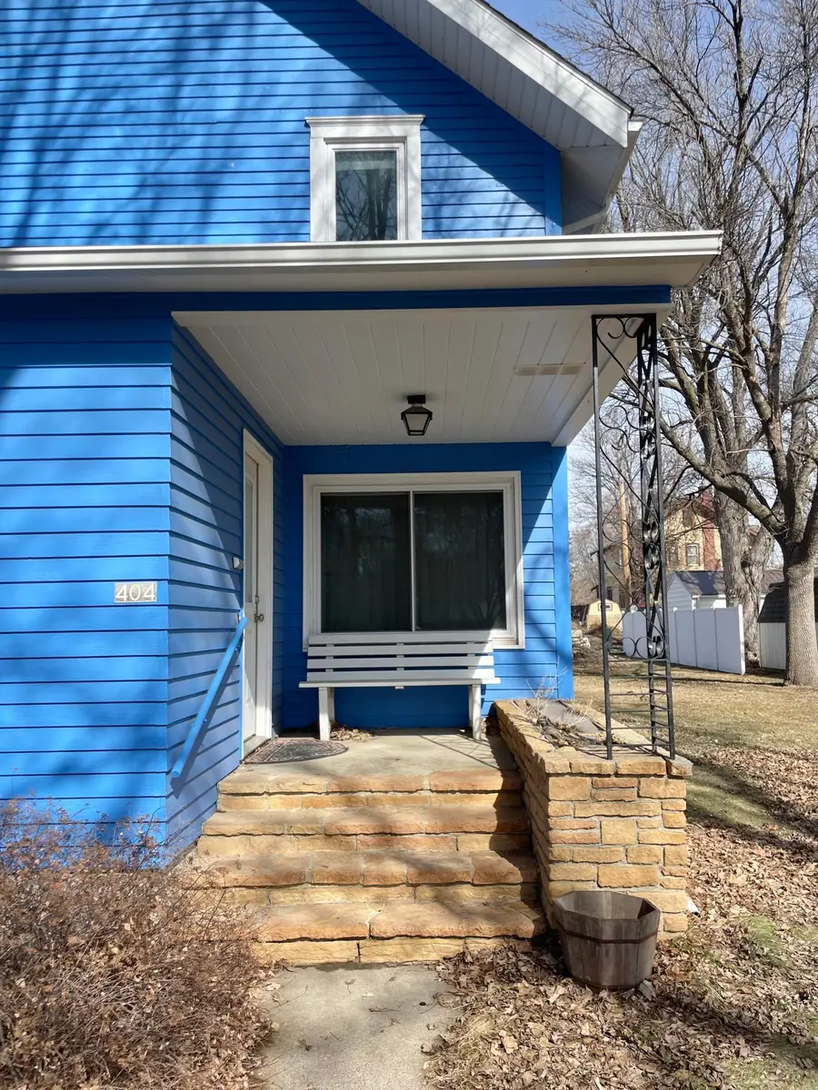 404 6th Avenue W, Lamberton, MN 56152 - #2