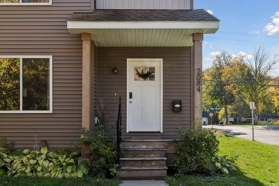 2084 E Reaney Avenue, Saint Paul, MN 55119 - #2