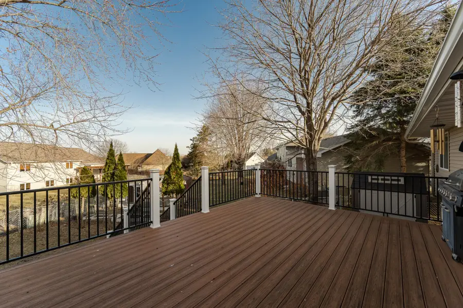 603 11th Avenue Nw, Dodge Center, MN 55927 - #3