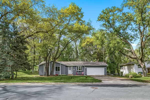 316 E 135th Street, Burnsville, MN 55337
