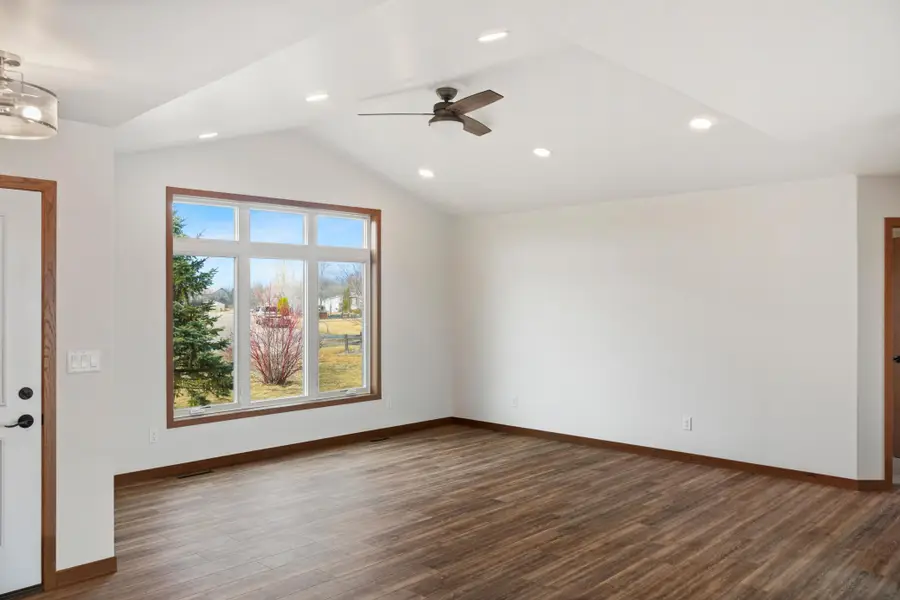 220 Lylac Circle, Forman, ND 58032 - #3