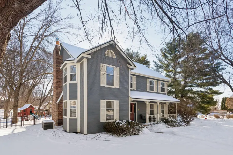 5221 Knob Hill Court, Minnetonka, MN 55345 - #2