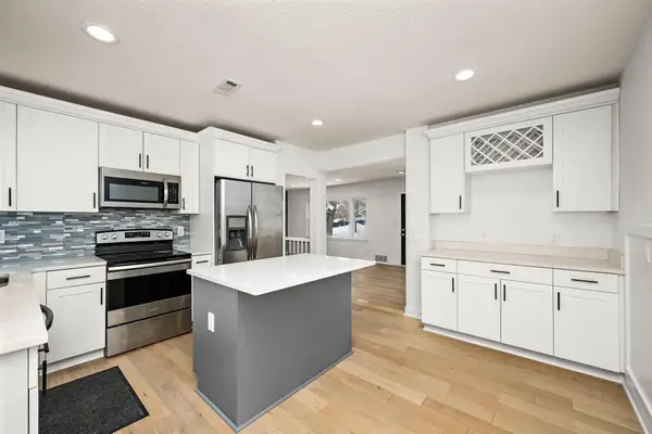 1756 Saunders Avenue, Saint Paul, MN 55116