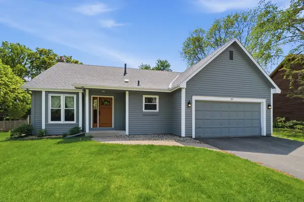 93 Castle Ridge Court, Chanhassen, MN 55317