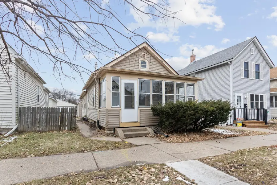 1231 Woodbridge Street, Saint Paul, MN 55117 - #2