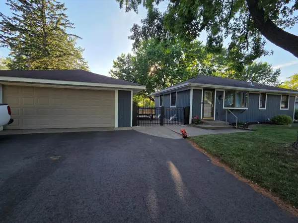 8374 Greene Avenue S, Cottage Grove, MN 55016