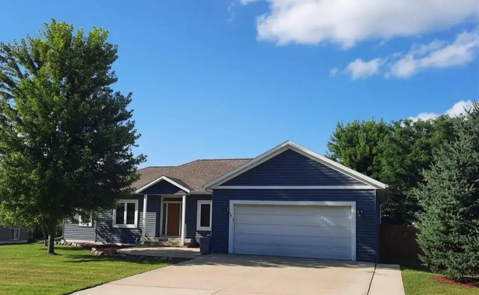 301 7th Street Nw, New Richland, MN 56072 - #1