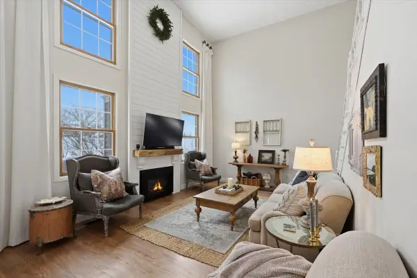 8055 Curtis Lane, Eden Prairie, MN 55347