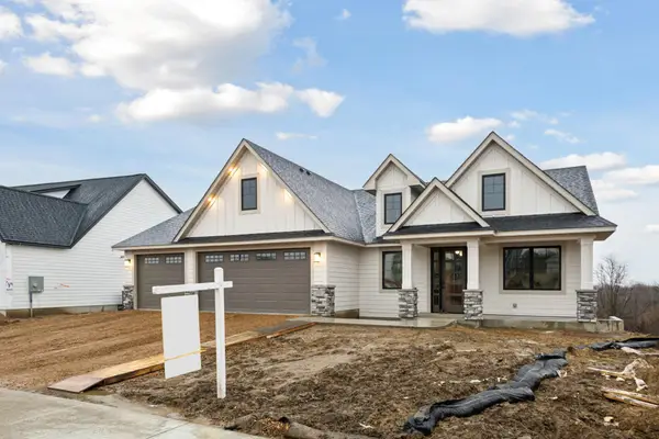 3757 Brookside Drive, Chaska, MN 55318