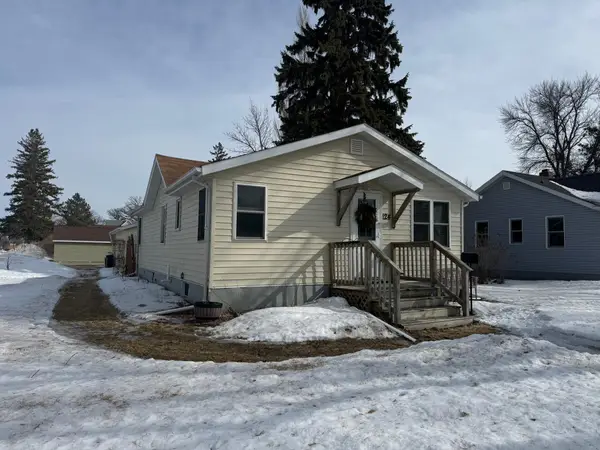 124 State Avenue N, Thief River Falls, MN 56701