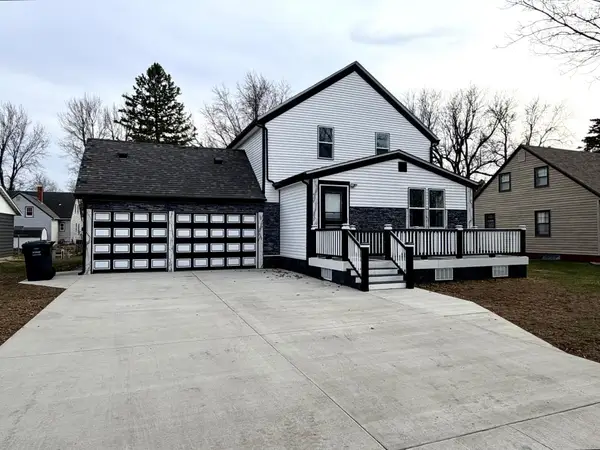 120 W Okabena Street, Worthington, MN 56187