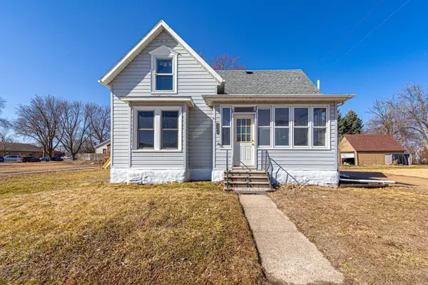 204 Central Avenue N, Mapleton, MN 56065