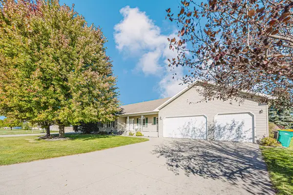 302 Fairway Drive, Casselton, ND 58012