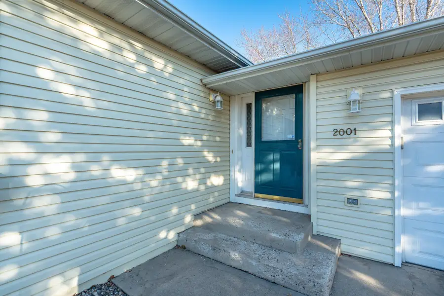 2001 26 1/2 Court S, Fargo, ND 58103 - #3