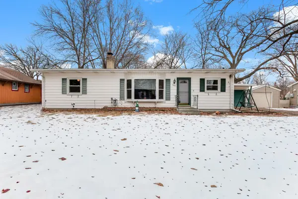 843 2nd Street Se, Forest Lake, MN 55025