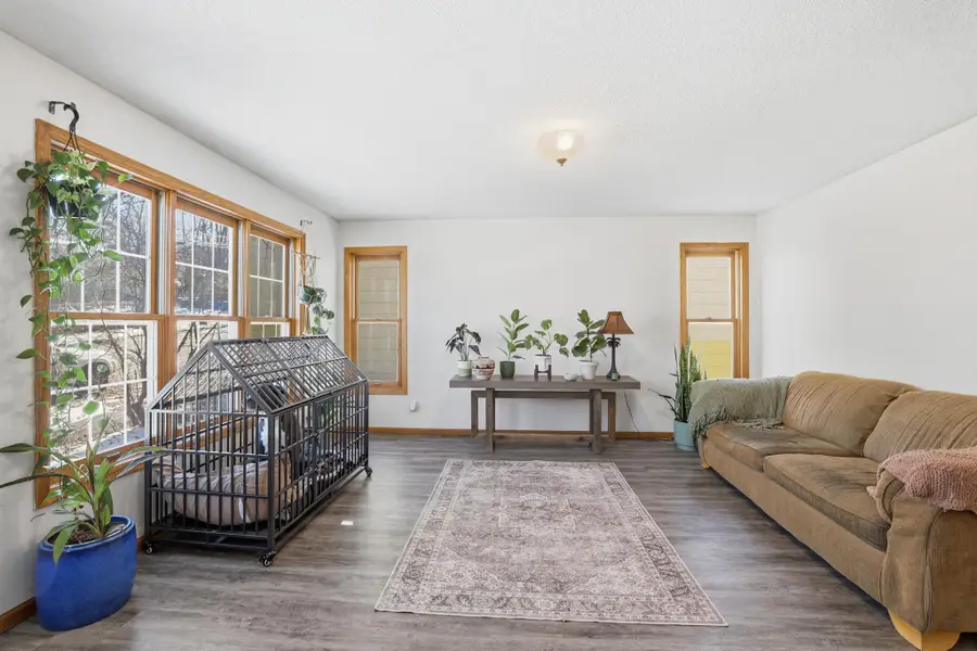 657 Oakdale Avenue, Saint Paul, MN 55107 - #2