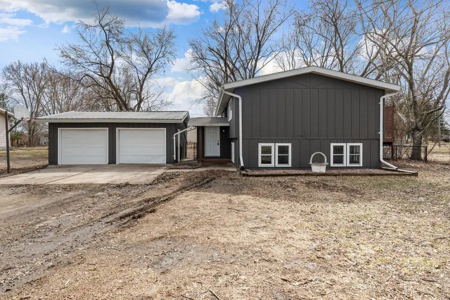 633 3rd Street Ne, Blooming Prairie, MN 55917 - #3