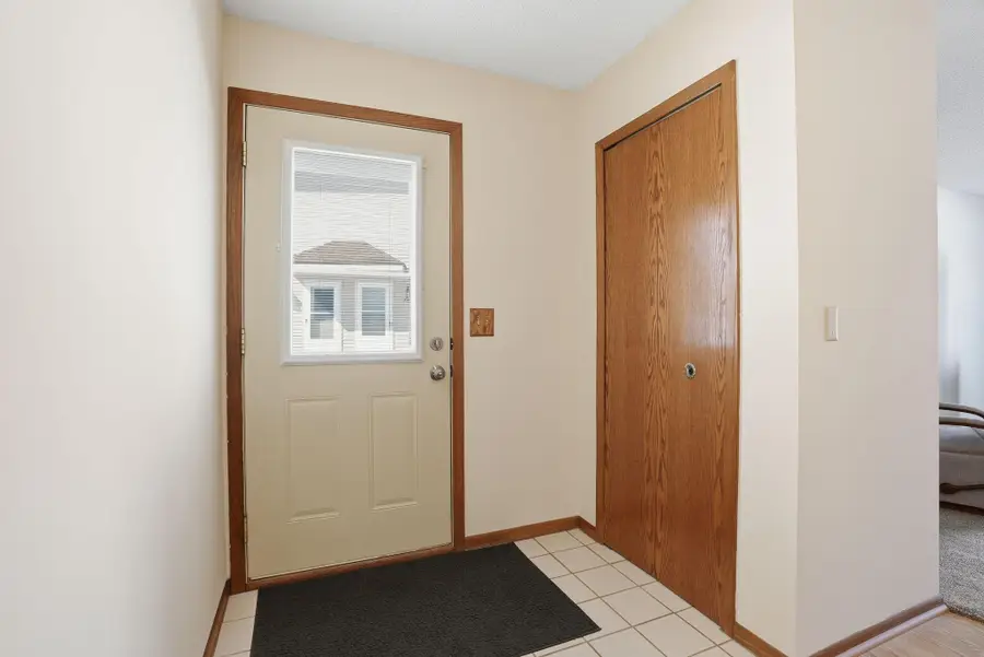 789 Parkside Drive #789G, Vadnais Heights, MN 55127 - #2