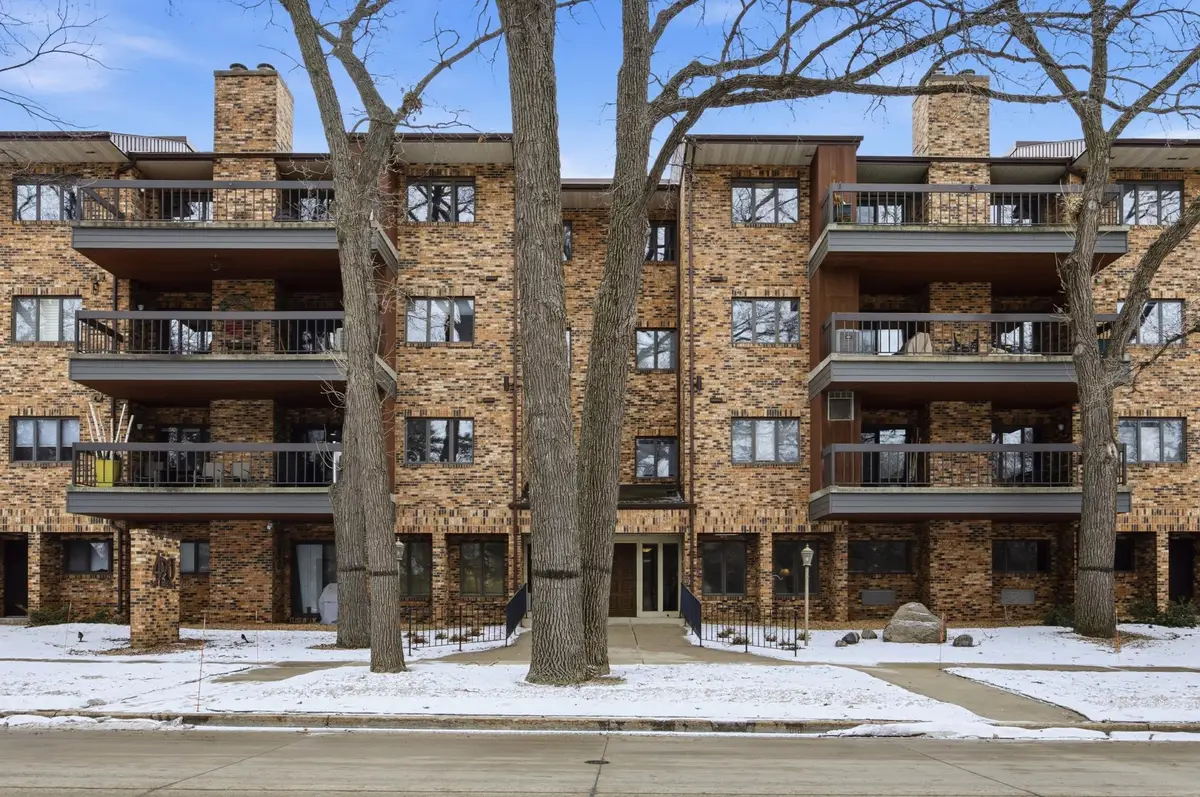 420 6th Avenue S #303, Fargo, ND 58103 - #1