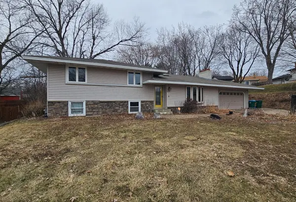 175 Juniper Lane, Apple Valley, MN 55124