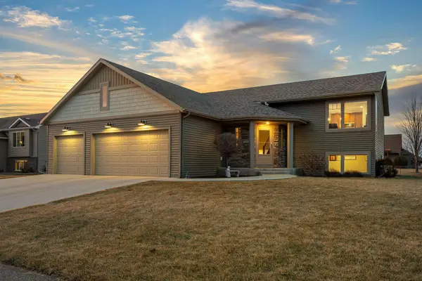 2013 12th Avenue Ne, Austin, MN 55912