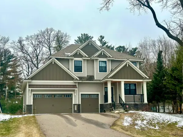 2251 Cleveland Avenue N, Roseville, MN 55113