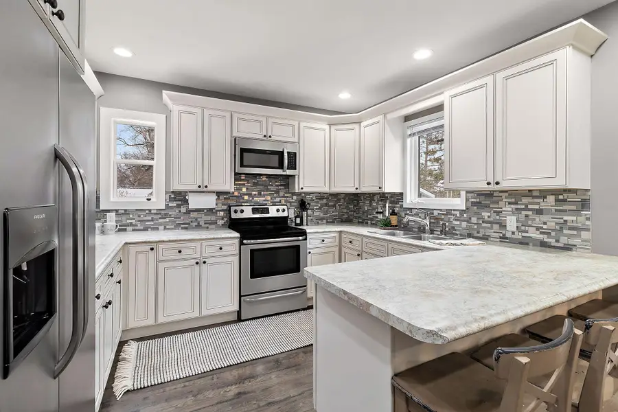 219 12th Avenue W, Alexandria, MN 56308 - #2