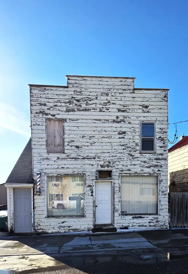 41 C E N T E R Avenue S, Mayville, ND 58257