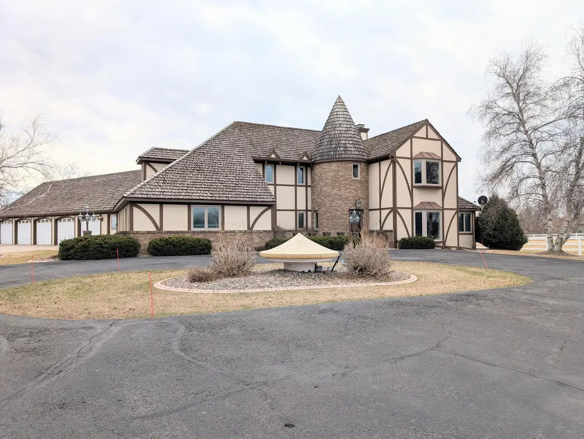 2017 Havana Road, Owatonna, MN 55060 - #1