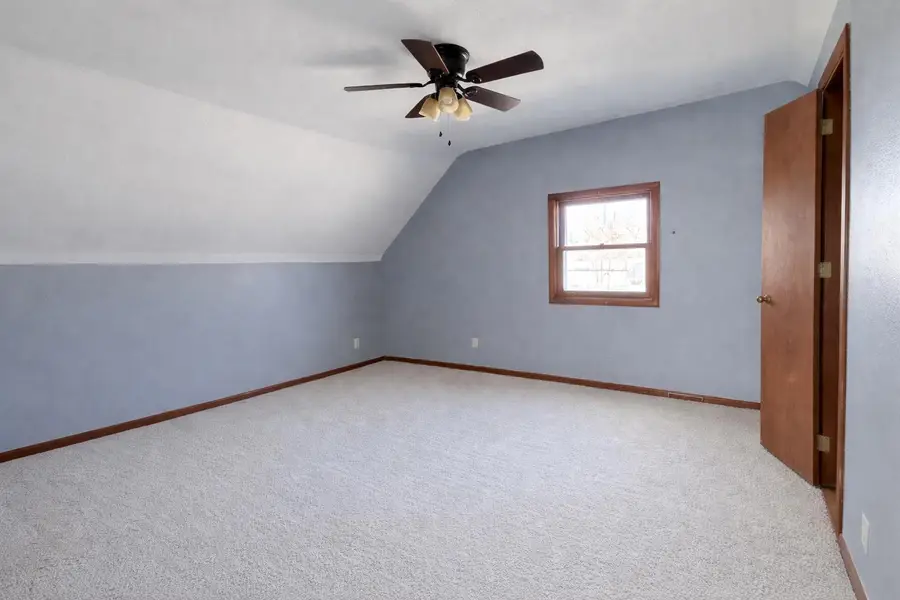 46 2nd Street Ne, Madelia, MN 56062 - #2