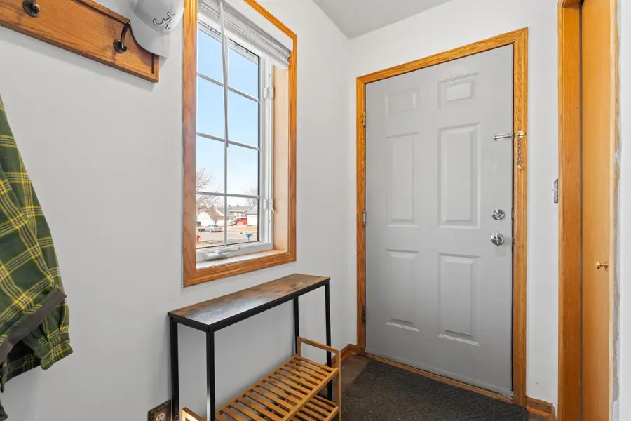 407 8th Street Nw, Dodge Center, MN 55927 - #2