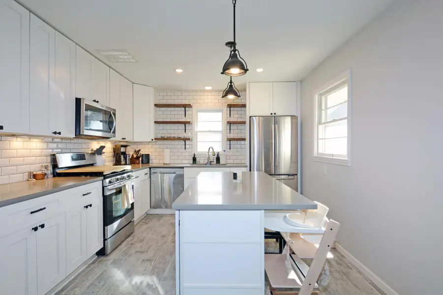 911 Sunnyview Lane, Hopkins, MN 55305 - #2