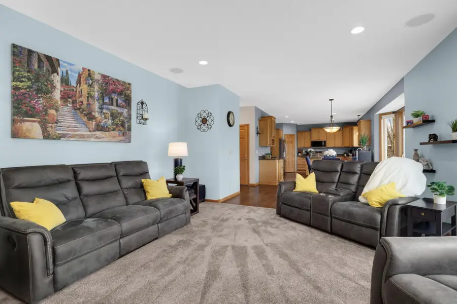 6121 Summit Curve S, Cottage Grove, MN 55016 - #3