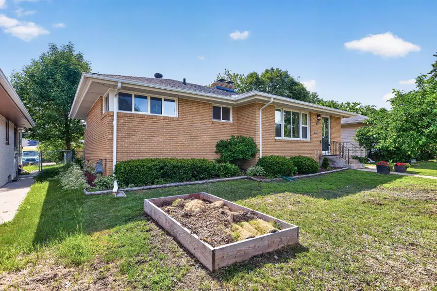 4324 Queen Avenue N, Minneapolis, MN 55412 - #3
