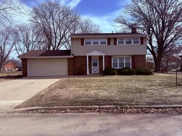 311 Meredith Road, Albert Lea, MN 56007