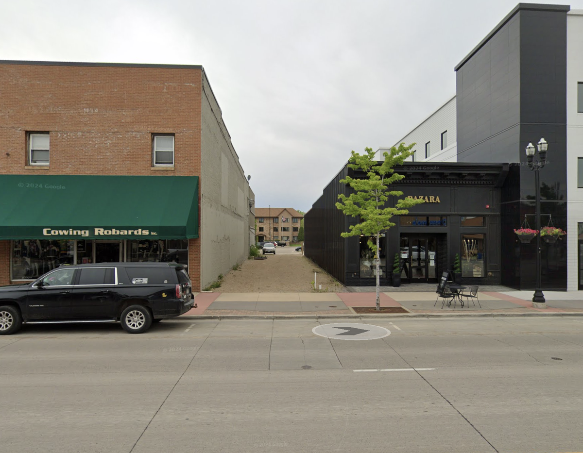 510 Broadway Street, Alexandria, MN 56308 - #1