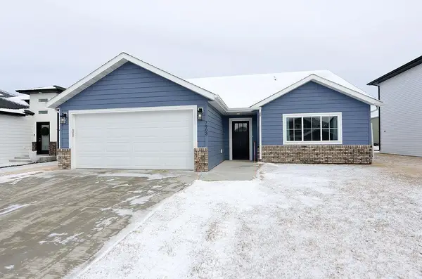 7903 Buckthorn Avenue, Horace, ND 58047