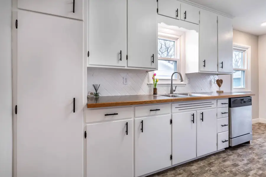 1510 15th Street S, Fargo, ND 58103 - #3