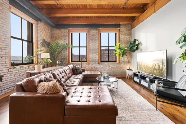 289 5th Street E #305, Saint Paul, MN 55101