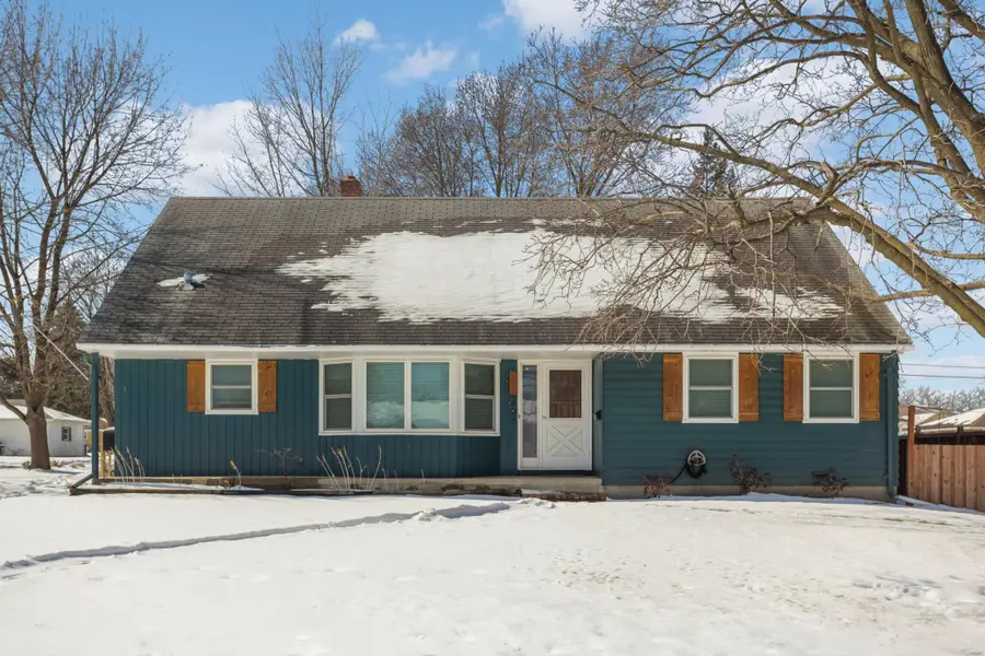 605 Cresthaven Drive, South Saint Paul, MN 55075 - #2