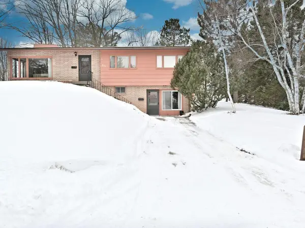 811 SW 4th Avenue, Grand Rapids, MN 55744