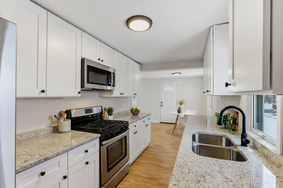 104 W Warburton Street, South Saint Paul, MN 55075 - #2