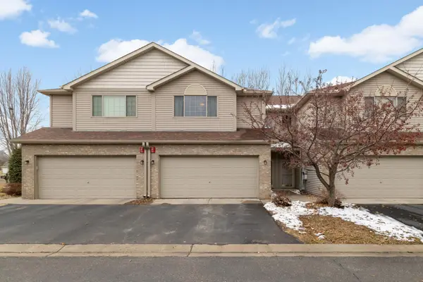 125 Stallion Lane, Circle Pines, MN 55014