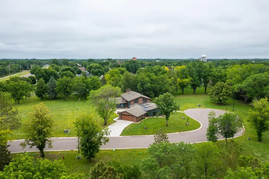 1592 Edgewood Court, Wahpeton, ND 58075 - #2