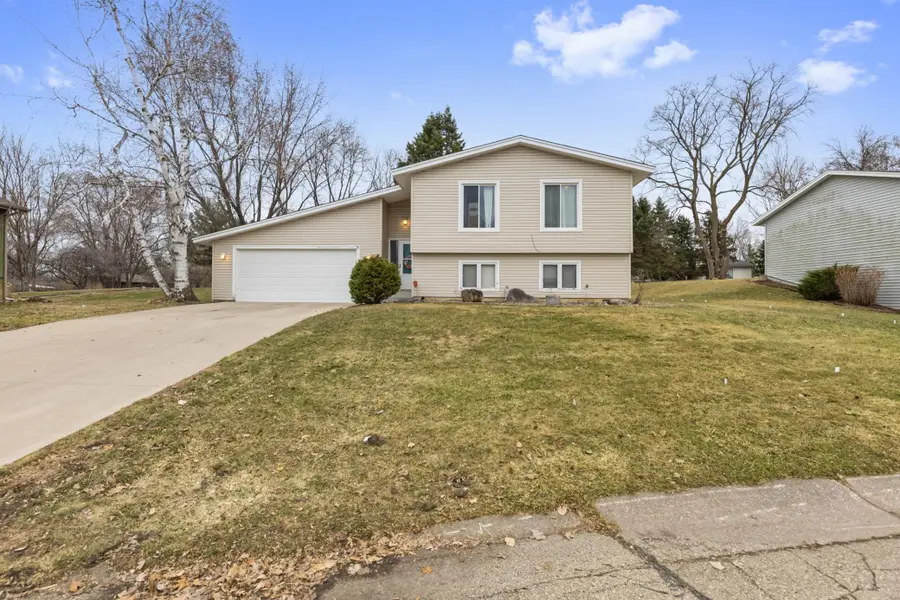 112302 Baxter Court, Chaska, MN 55318 - #2