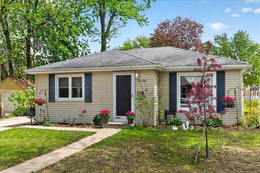 4506 Yates Avenue N, Crystal, MN 55422 - #2