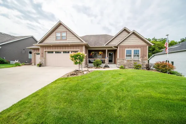 2990 Stone Park Drive Ne, Rochester, MN 55906