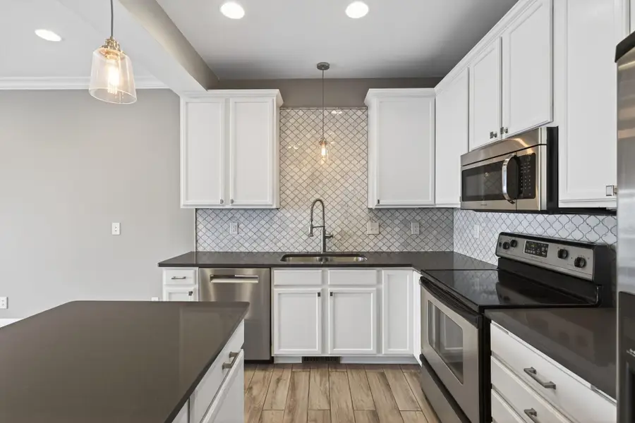 7621 Southridge Lane, Savage, MN 55378 - #2